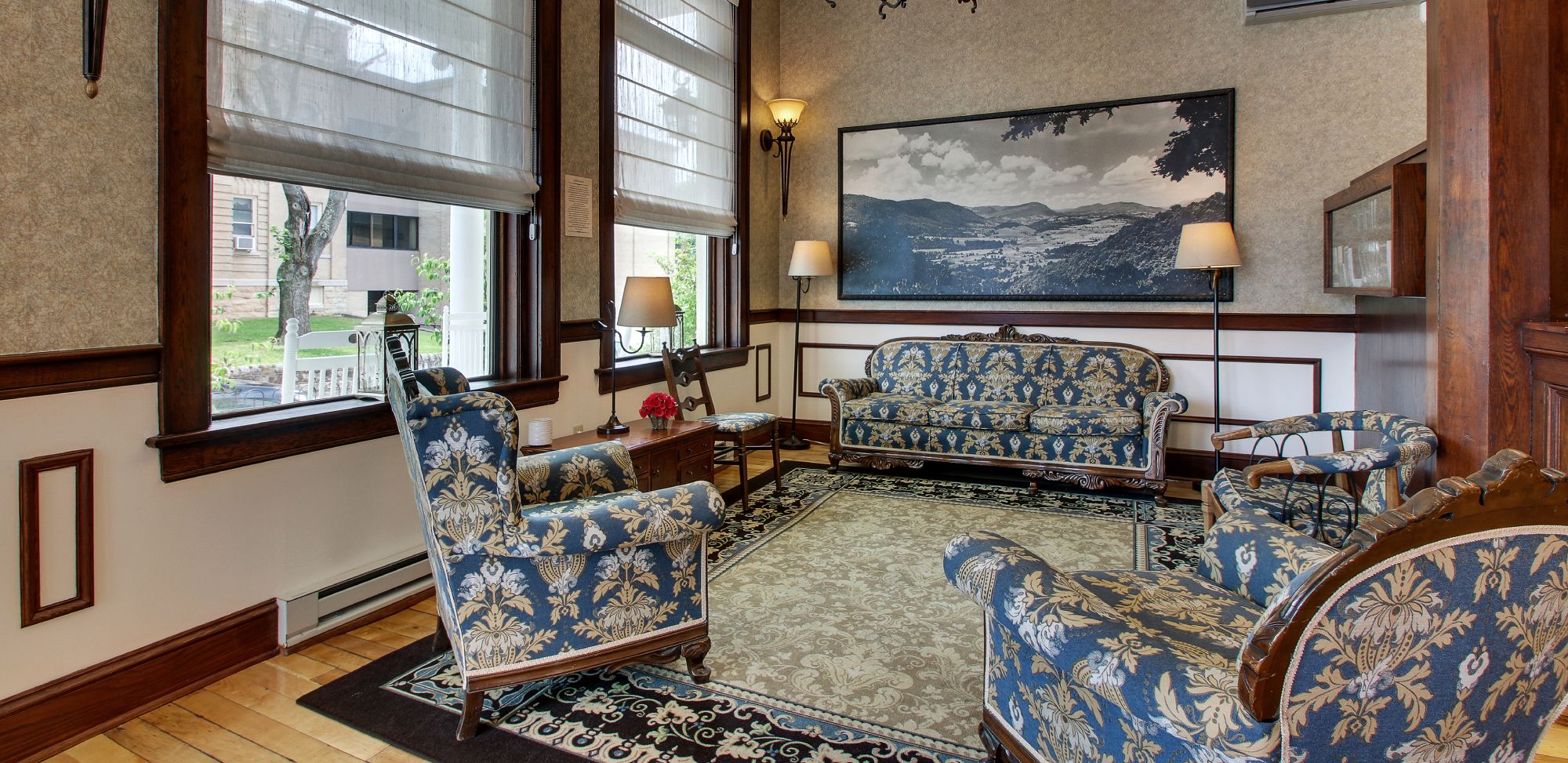 Inn at wise lobby