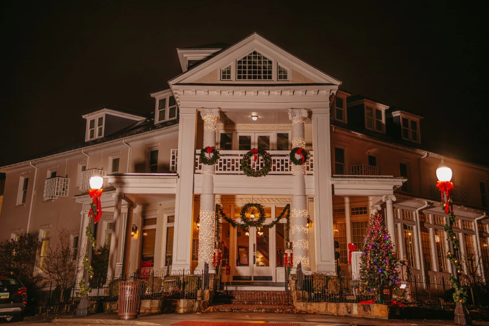 chistmas at Inn at wise